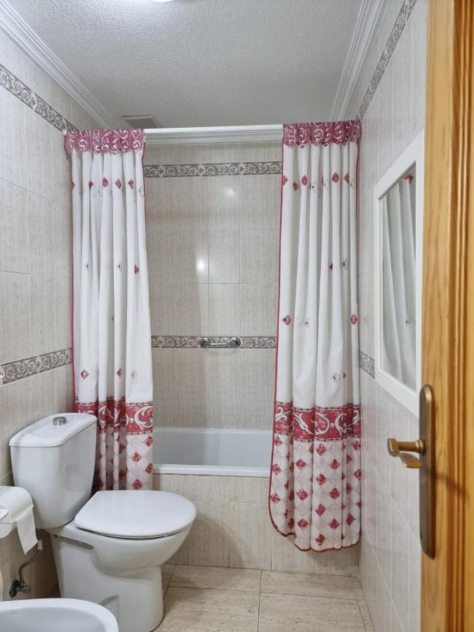 Gemuetliche Ferienwohnung In Torrevieja Ca100M Vom Strand Playa Del Cura Entfernt מראה חיצוני תמונה