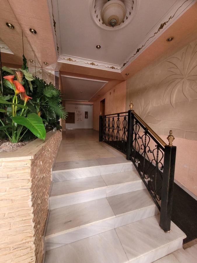 Gemuetliche Ferienwohnung In Torrevieja Ca100M Vom Strand Playa Del Cura Entfernt מראה חיצוני תמונה